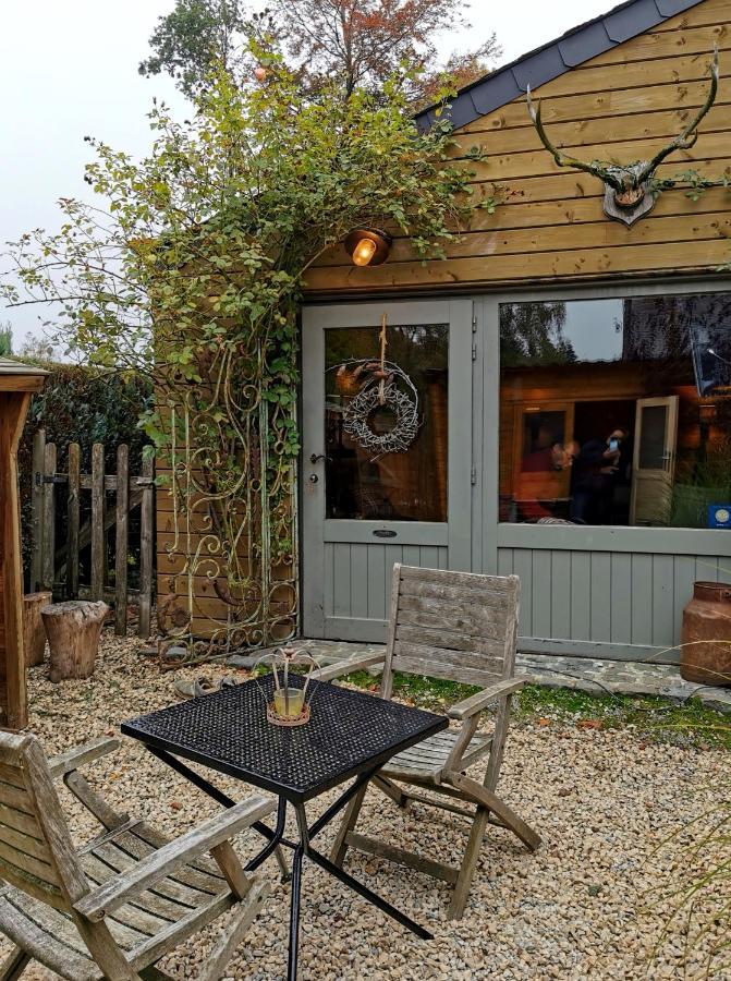 르뒤 Le Cerf D'Hubert B&B 외부 사진